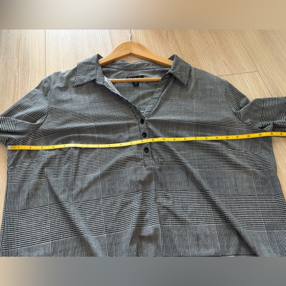 TRIBAL 24” PTP Long Checkered Shirt, Grey, Black and White, Size XL. - Picture 9 of 12